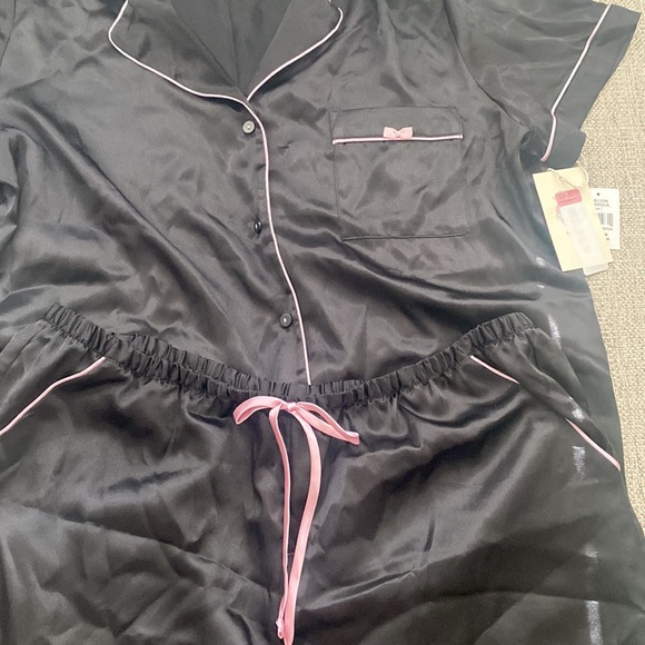 Women’s Pajama set XL - Picture 3 of 3